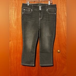 Torrid Grey Denim Crop Jegging